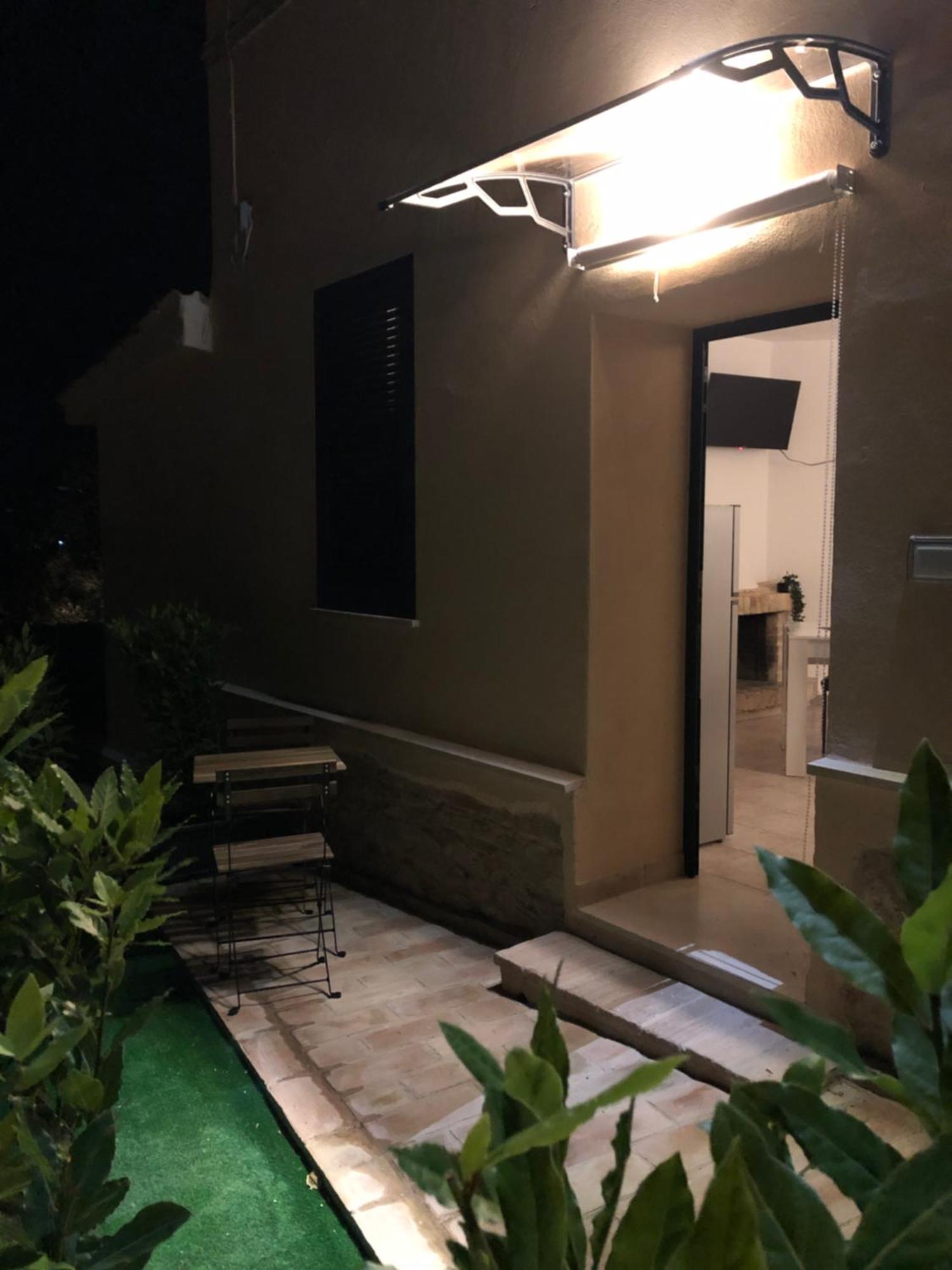 Queen Appartamenti E Camere Campofilone Bagian luar foto