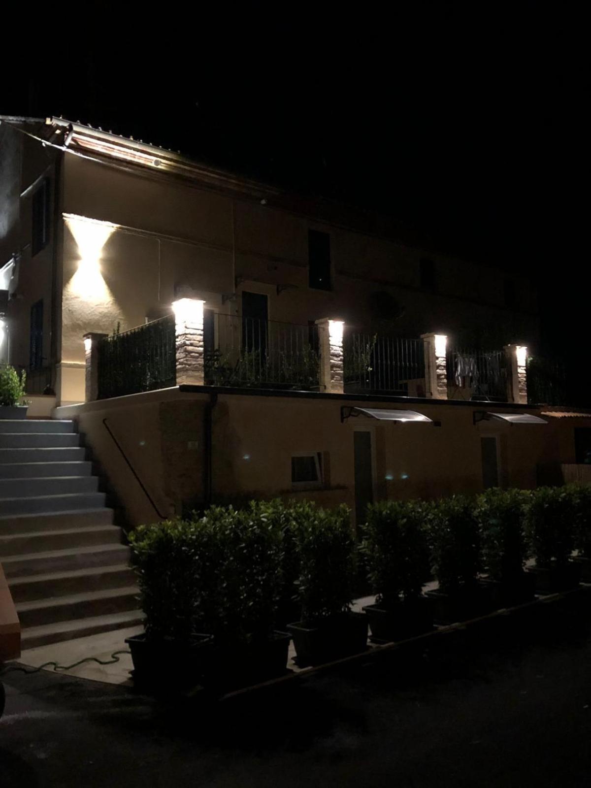 Queen Appartamenti E Camere Campofilone Bagian luar foto